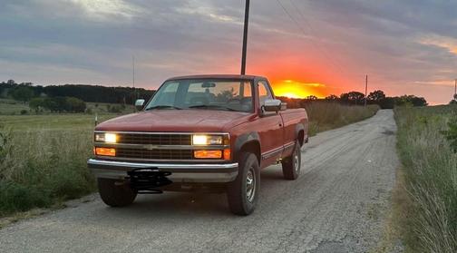 Red 1995 Chevrolet 3500 Cheyenne