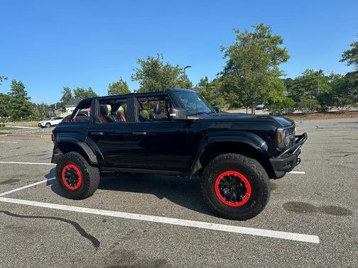 Black 2022 Ford Bronco Raptor Advanced