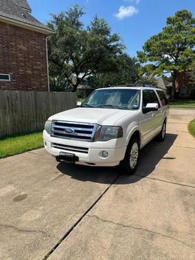White 2014 Ford Expedition EL Limited