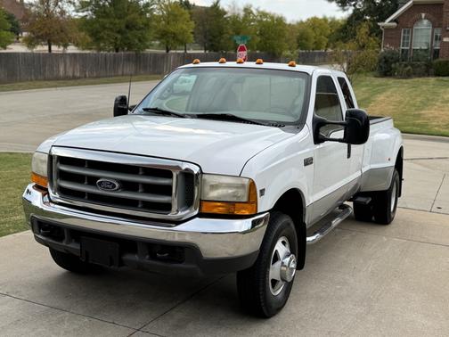 1999 Ford F-350 XL SuperCab Super Duty DRW