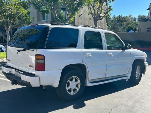 2003 GMC Yukon Denali