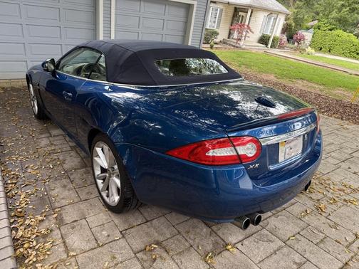 2010 Jaguar XKR Base