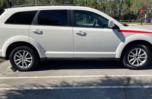 White 2015 Dodge Journey SXT
