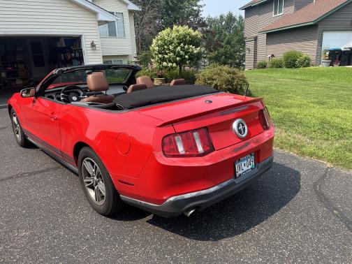 2011 Ford Mustang V6 Premium