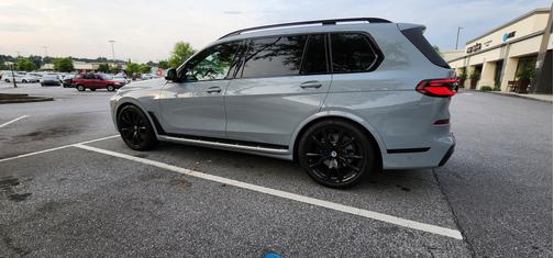 2023 BMW X7 xDrive40i