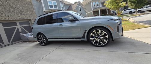 2023 BMW X7 xDrive40i