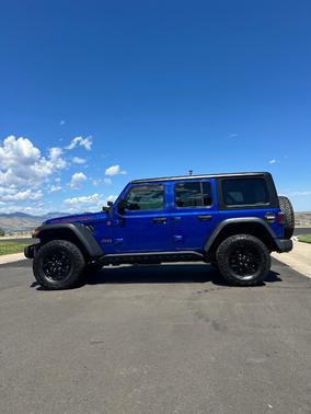 Blue 2018 Jeep Wrangler Unlimited Rubicon