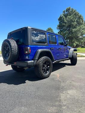 Blue 2018 Jeep Wrangler Unlimited Rubicon