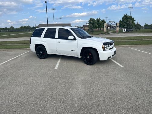 White 2008 Chevrolet Trailblazer SS