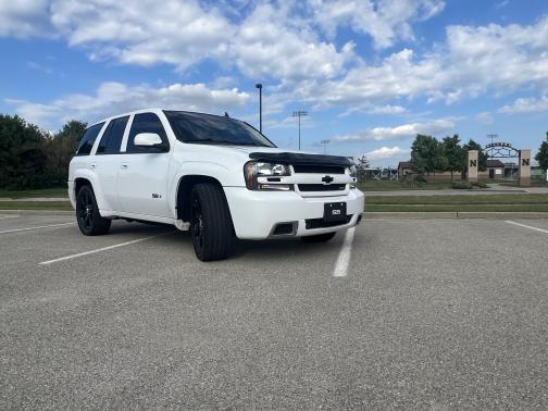 White 2008 Chevrolet Trailblazer SS