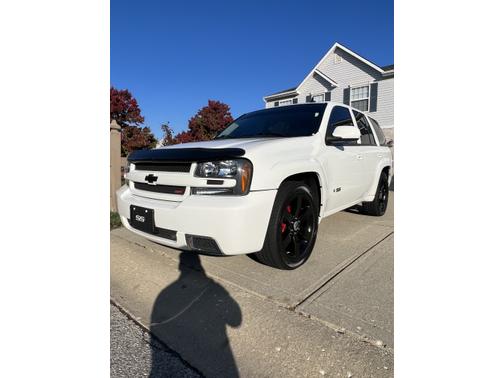 White 2008 Chevrolet Trailblazer SS