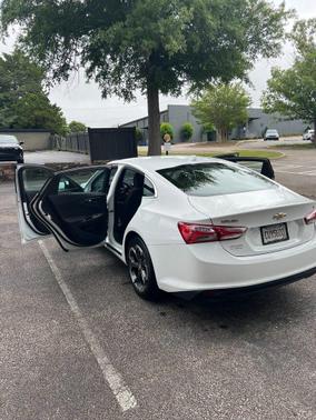 White 2022 Chevrolet Malibu LT