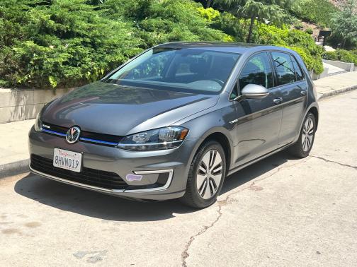 2019 Volkswagen e-Golf SE