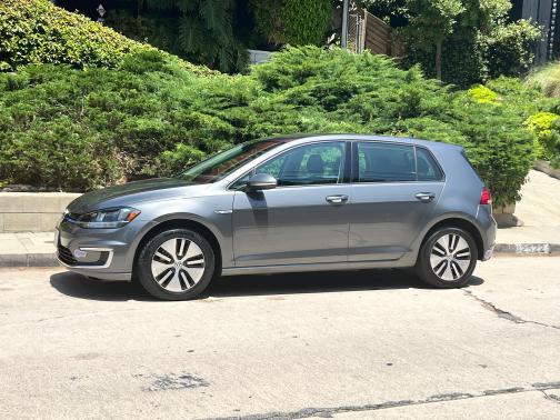2019 Volkswagen e-Golf SE