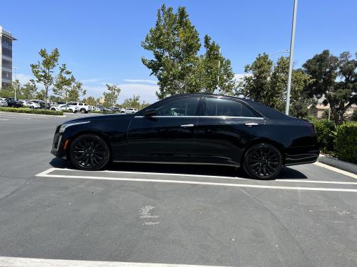 Photo 4 of 9 of 2014 Cadillac CTS 2.0L Turbo