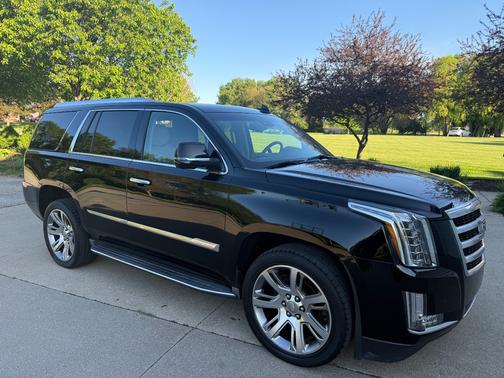 Black 2015 Cadillac Escalade Luxury