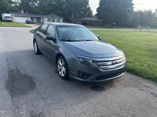 Blue 2012 Ford Fusion SE