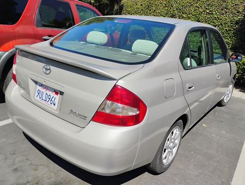 2002 Toyota Prius Base