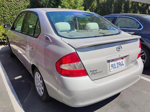 2002 Toyota Prius Base