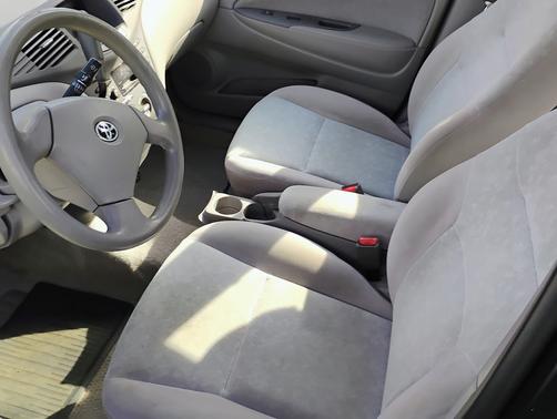 2002 Toyota Prius Base