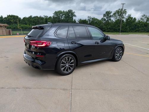 Black 2020 BMW X5 M50i