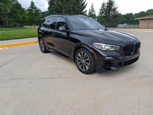 Black 2020 BMW X5 M50i