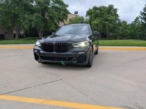 Black 2020 BMW X5 M50i
