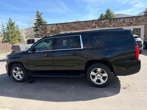 2019 Chevrolet Suburban LT