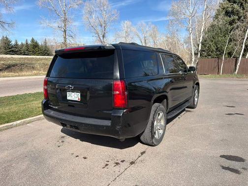 2019 Chevrolet Suburban LT