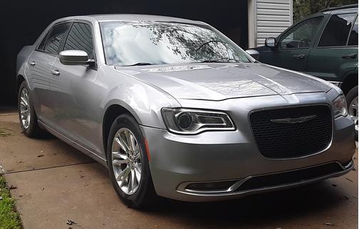 2016 Chrysler 300 Limited
