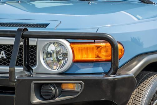 2012 Toyota FJ Cruiser Base