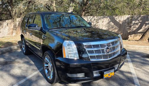 Black 2013 Cadillac Escalade Platinum Edition