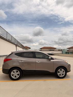 Brown 2012 Hyundai TUCSON GLS