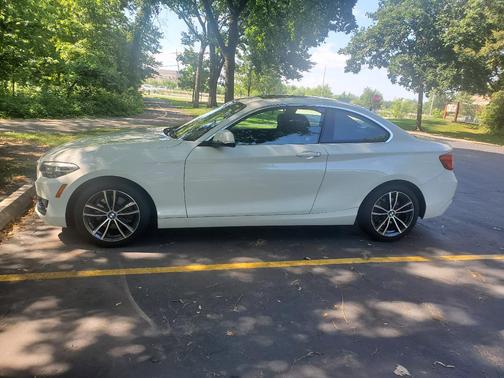 White 2018 BMW 230 i