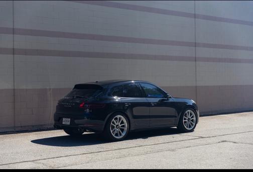 Black 2015 Porsche Macan Macan Turbo