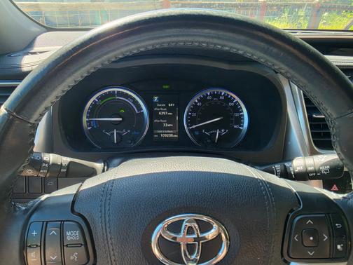 2019 Toyota Highlander Hybrid XLE