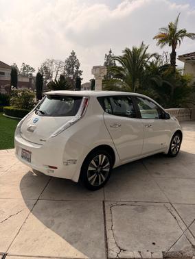 2016 Nissan Leaf SL