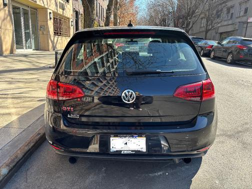 2017 Volkswagen Golf GTI Autobahn 4-Door