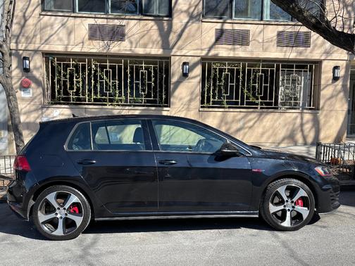 2017 Volkswagen Golf GTI Autobahn 4-Door