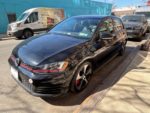 2017 Volkswagen Golf GTI Autobahn 4-Door