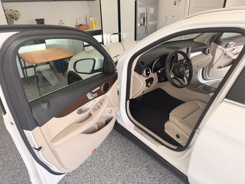 2022 Mercedes-Benz GLC 300 4MATIC