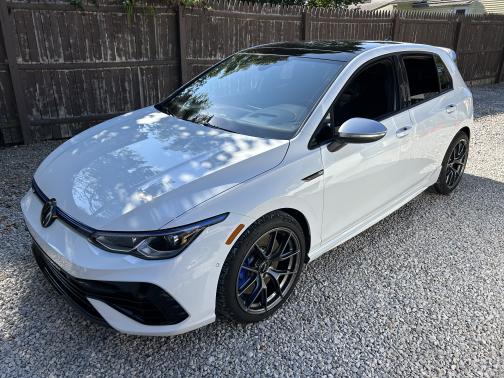 2023 Volkswagen Golf R Base