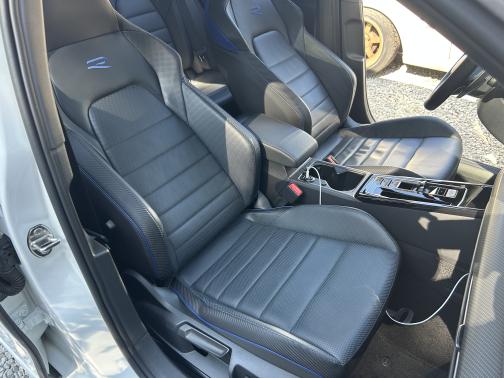 2023 Volkswagen Golf R Base