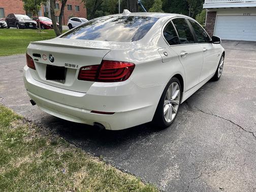 Photo 5 of 16 of 2013 BMW 535 i xDrive