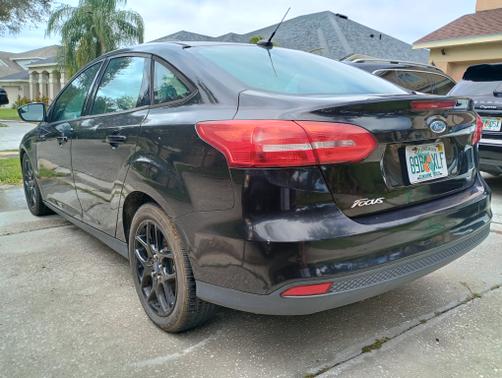 Black 2016 Ford Focus SE