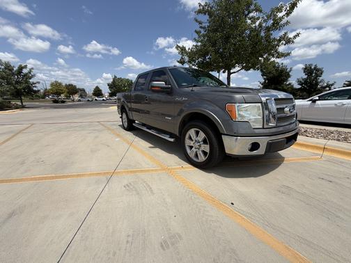 Gray 2011 Ford F-150 Lariat