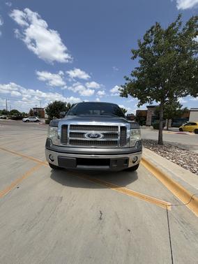 Gray 2011 Ford F-150 Lariat