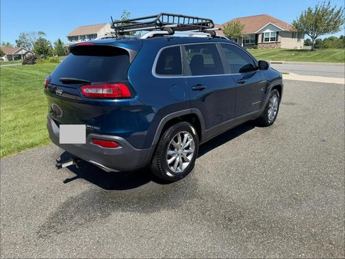 Blue 2018 Jeep Cherokee Limited