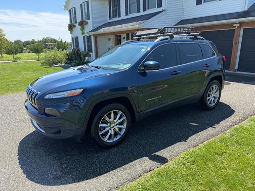 Blue 2018 Jeep Cherokee Limited
