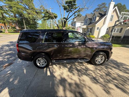 Gray 2015 Chevrolet Tahoe LT